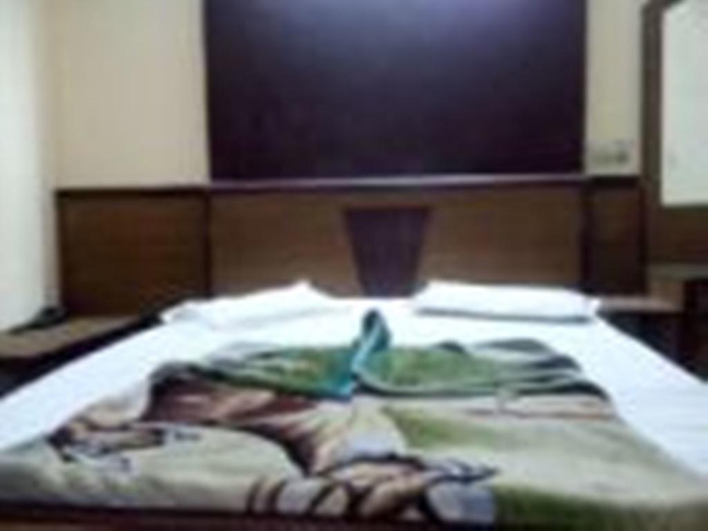 Hotel Hans International Нью-Дели Номер фото
